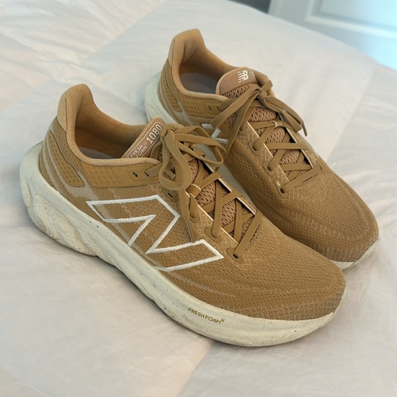 Women’s New Balance Fresh Foam 1080 - Picture 2 of 8